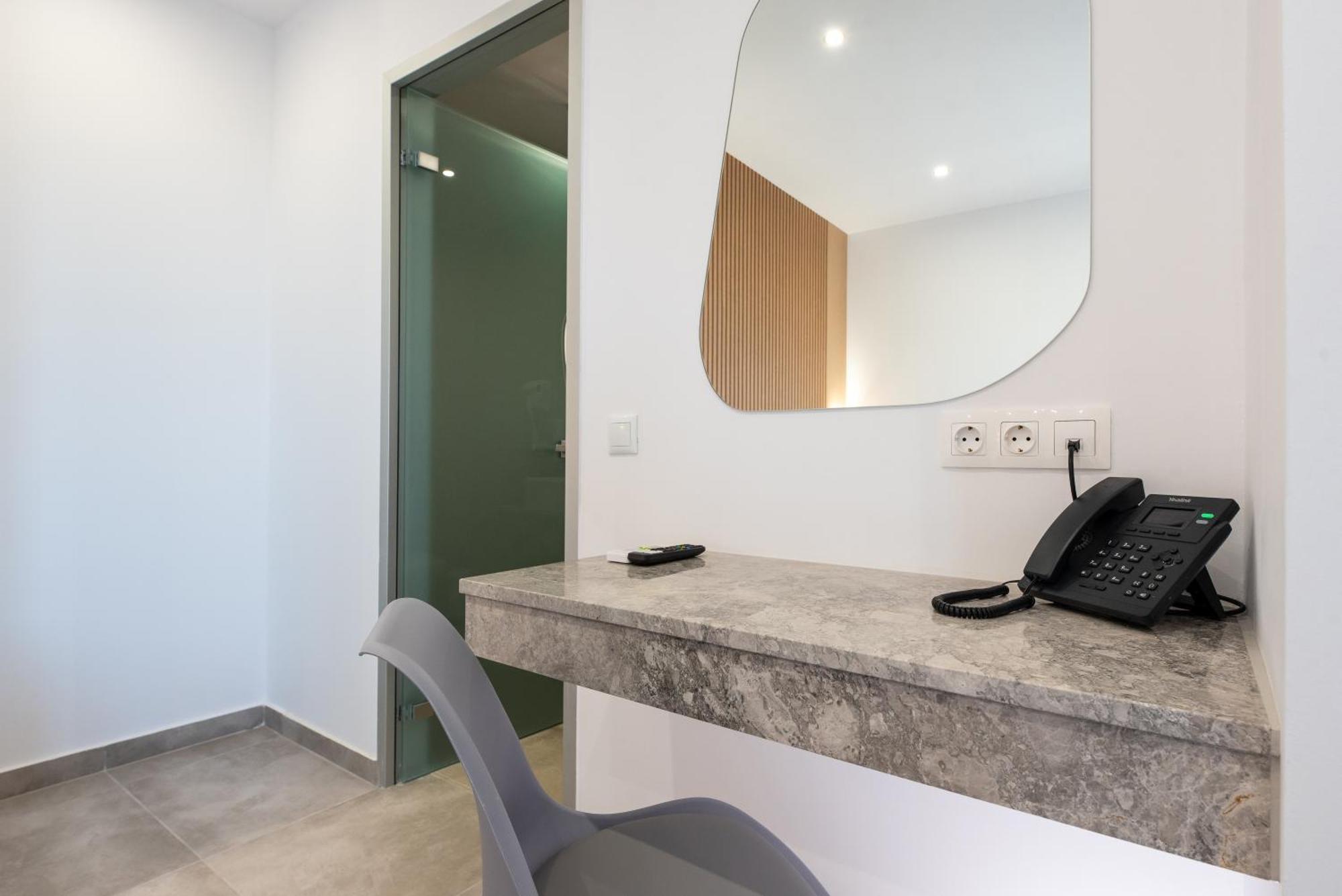 Airscape Hotel Free Shuttle From Athen'S Airport Artemida  Room photo